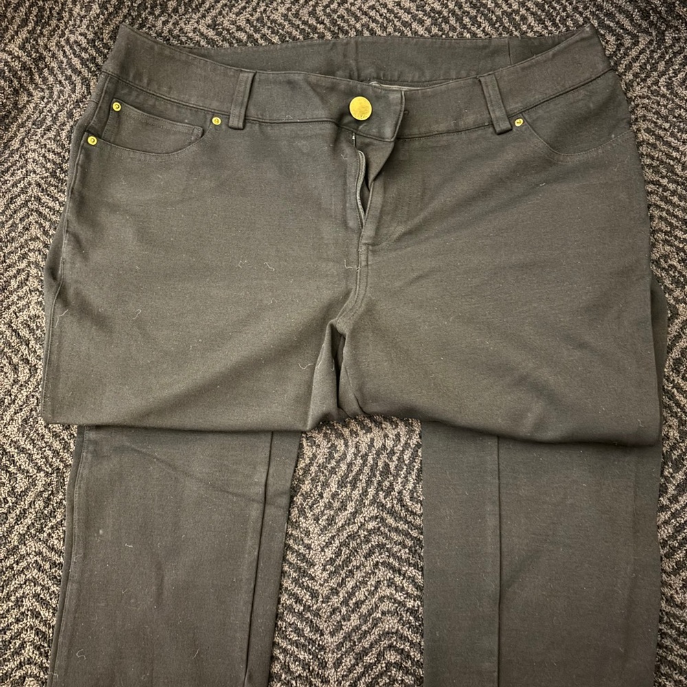 Black Skinny Jeans with Gold Button